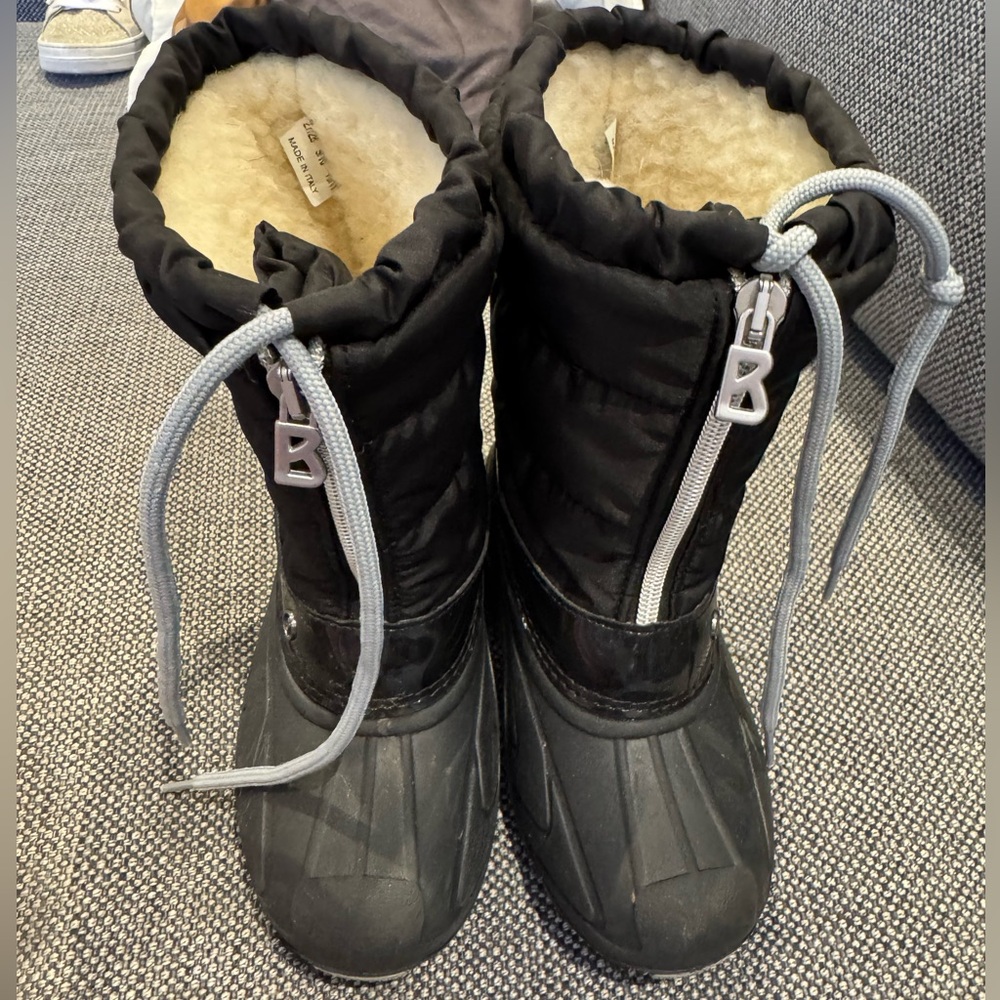 Pre owned bogner unisex boots size 27/28